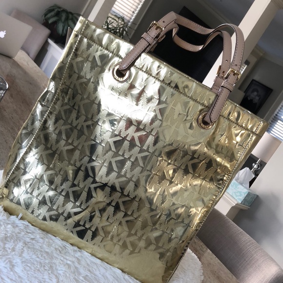 Michael Kors Handbags - Michael Kors✨Like New! ✨